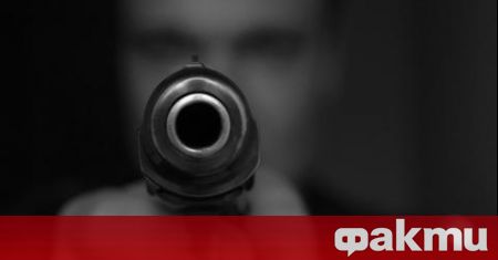 36 годишният ром рецидивист Ангел Щерионов опря дулото на пистолет в