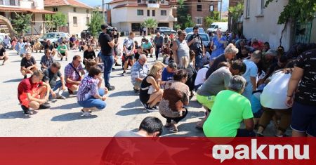 Жители на село Микрево излязоха на протест Поводът убийството