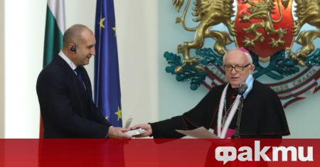 Президентът Румен Радев връчи орден „Мадарски конник“ - първа степен