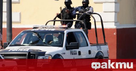 Мексиканските власти арестуваха генерал и двама други членове на армията