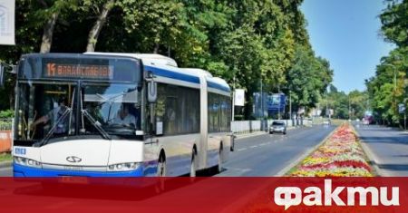 Автобусите на градския транспорт във Варна се движат с разреден