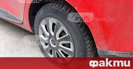Шест автомобила осъмнаха със срязани гуми в пловдивския квартал Каменица