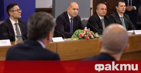 Правителството и представители на водещите търговски вериги поставиха началото на