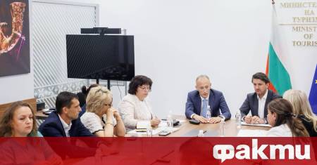 Министърът на туризма Мирослав Боршош инициира среща между министъра на