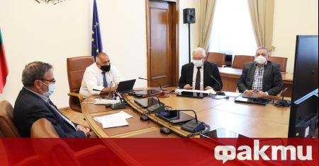 На видеоконферентна среща между министър-председателя Бойко Борисов, Националния оперативен щаб