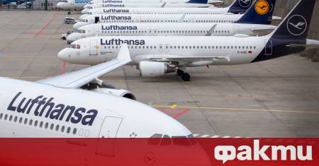 Пътник от Индия намушка двама тийнейджъри с вилица удари пътничка