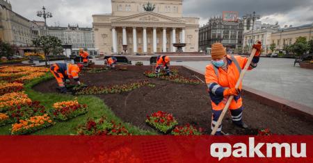 Московчани започнаха да се връщат на работа Русия постепенно разхлабва