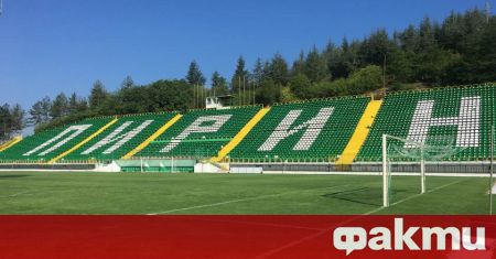 Пирин Благоевград оглави класирането във Втора лига след трудна победа