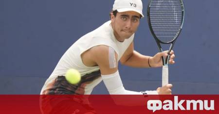 Националът на България за Купа Дейвис Иван Иванов отпадна в