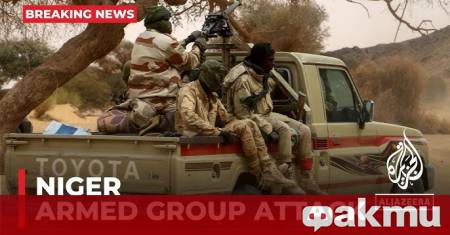 Няколкостотин въоръжени мъже мнозина от които с мотоциклети са нападнали