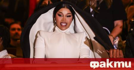 Звездата от New England Patriots на NFL Стефон Дигс за