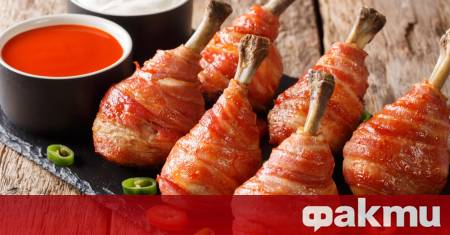 Необходими продукти 6 бр пилешки долни бутчета бекон тънко нарязан