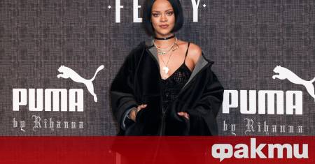 Певицата Риана показа публично задните си части а снимките бяха