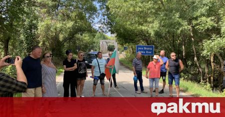 Собственици на земи блокираха пътя Царево – Синеморец в знак