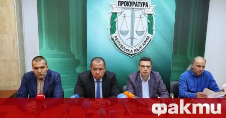 Директорът на водоснабдителното дружество ВиК Несебър Свилен Станчев е с