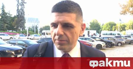 Днешният вот на недоверие показа че страната има трима премиери