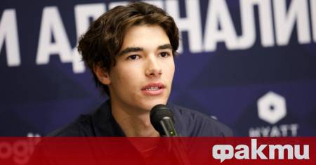 Никола Цолов говори на пресконференция преди Red Bull Showrun който