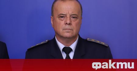 Министърът на вътрешните работи взе главите на почти всички полицейски