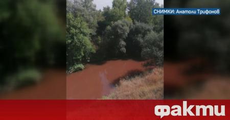 За замърсяване на река Осъм при град Левски сигнализира bTV