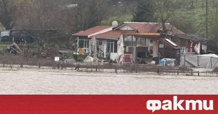 Дъждът беше интензивен водосборните басейни над селата бяха големи и