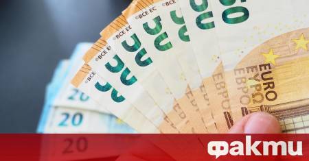 За първи път от средата на 2021 г насам курсът