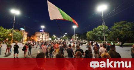 Протести срещу властта и главния прокурор за 16 а поредна вечер