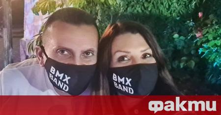 Певицата Кали и младокът Анастас са били засечени на плаж