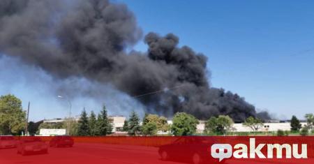 Пожарът избухна вчера по обяд в индустриалната зона на Ямбол