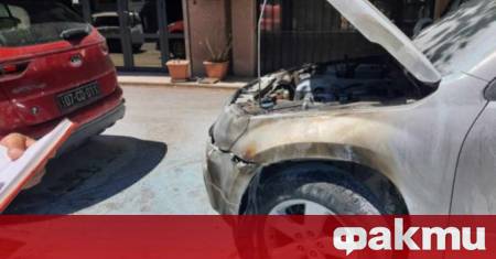 Категорично осъждам палежа на дипломатически автомобили на българското посолство в