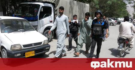 Пакистан временно спря мобилните данни за три седмици в размирната