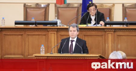 С лапсус за очакван мандат за правителство от президента Първанов