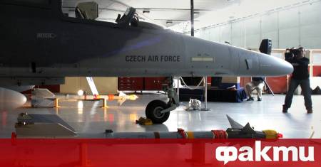 Чехия няма да продава или да дарява леки изтребители на