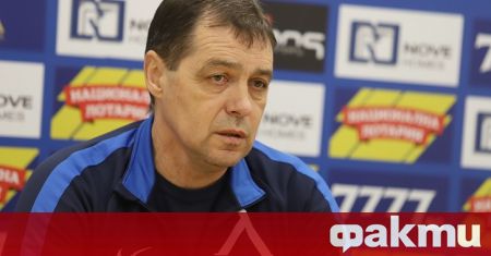 Бившият треньор на Левски Петър Хубчев се превърна в най