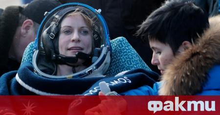 Американският космонавт Кейт Рубинс гласува предварително на изборите в САЩ,