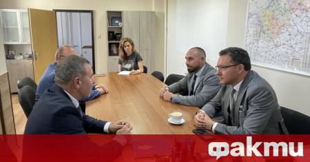 Вътрешният министър Даниел Митов и главният секретар на МВР Мирослав