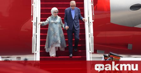 Турският президент Реджеп Тайип Ердоган пристигна в Индонезия за участие