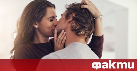 Целувките са едно от най интимните неща които партньорите правят помежду