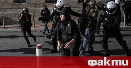 Студенти и преподаватели проведоха протести в Гърция съобщи Катимерини Демонстрация
