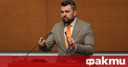 Днес се чудим на коя версия на Румен Радев да