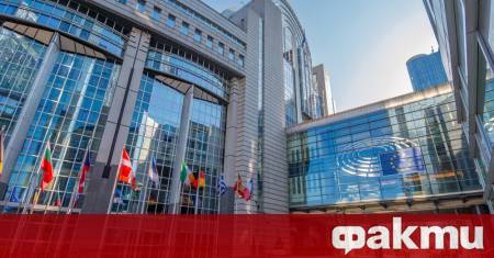 В Брюксел полицията използва сълзотворен газ срещу фермери протестиращи срещу