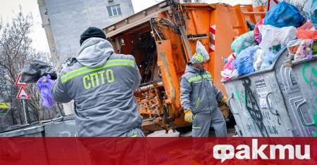 Столичната община продължава интензивната работа по сметопочистването в София с