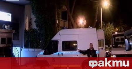 Тази вечер неизвестни лица са нападнали полицейското управление в Атина