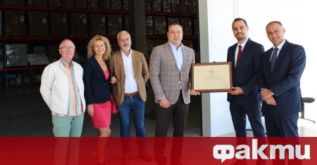 Заместник министърът на иновациите и растежа Стефан Савов връчи сертификат клас