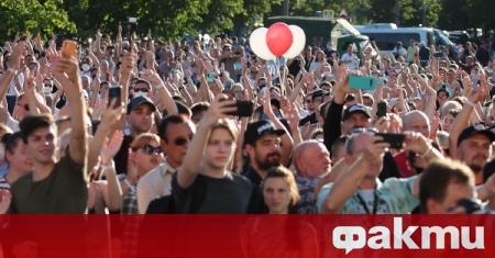 Протест събра хиляди граждани в Беларус съобщи РИА Новости Опозицията