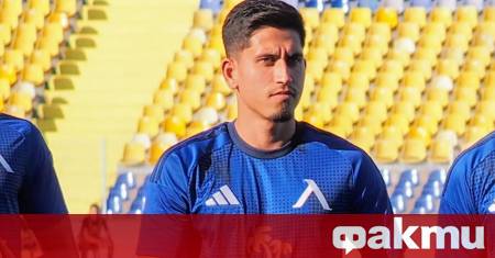 Футболистът на Левски Асен Митков благодари на своя клуб на