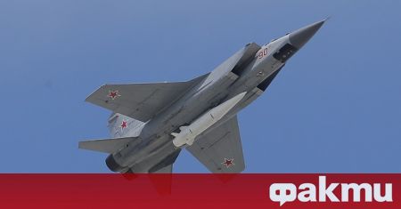 Русия вдигна МиГ-31, за да придружи американски военен самолет над