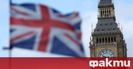 Правителството на Великобритания проверява дали закупуването на руски самолети от