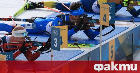 Италианската надежда за златен медал в биатлона Томазо Джакомел е