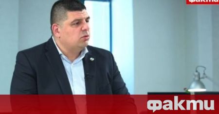 Депутатът от Демократична България Ивайло Мирчев заяви пред репортер на