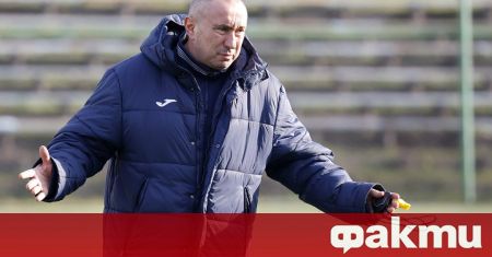 Треньорът на Левски Станимир Стоилов ще глоби трима футболисти Става